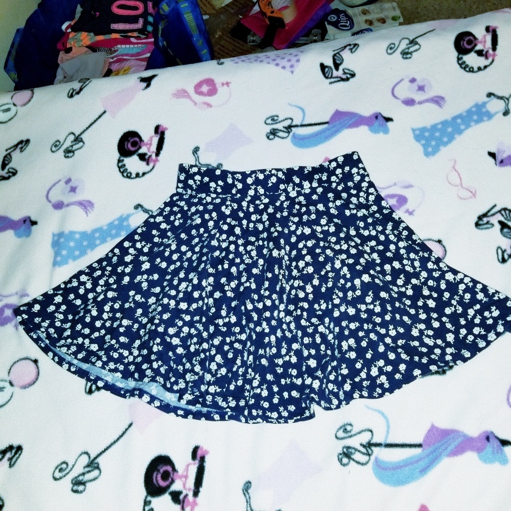 Forever 21 Women's Skirt